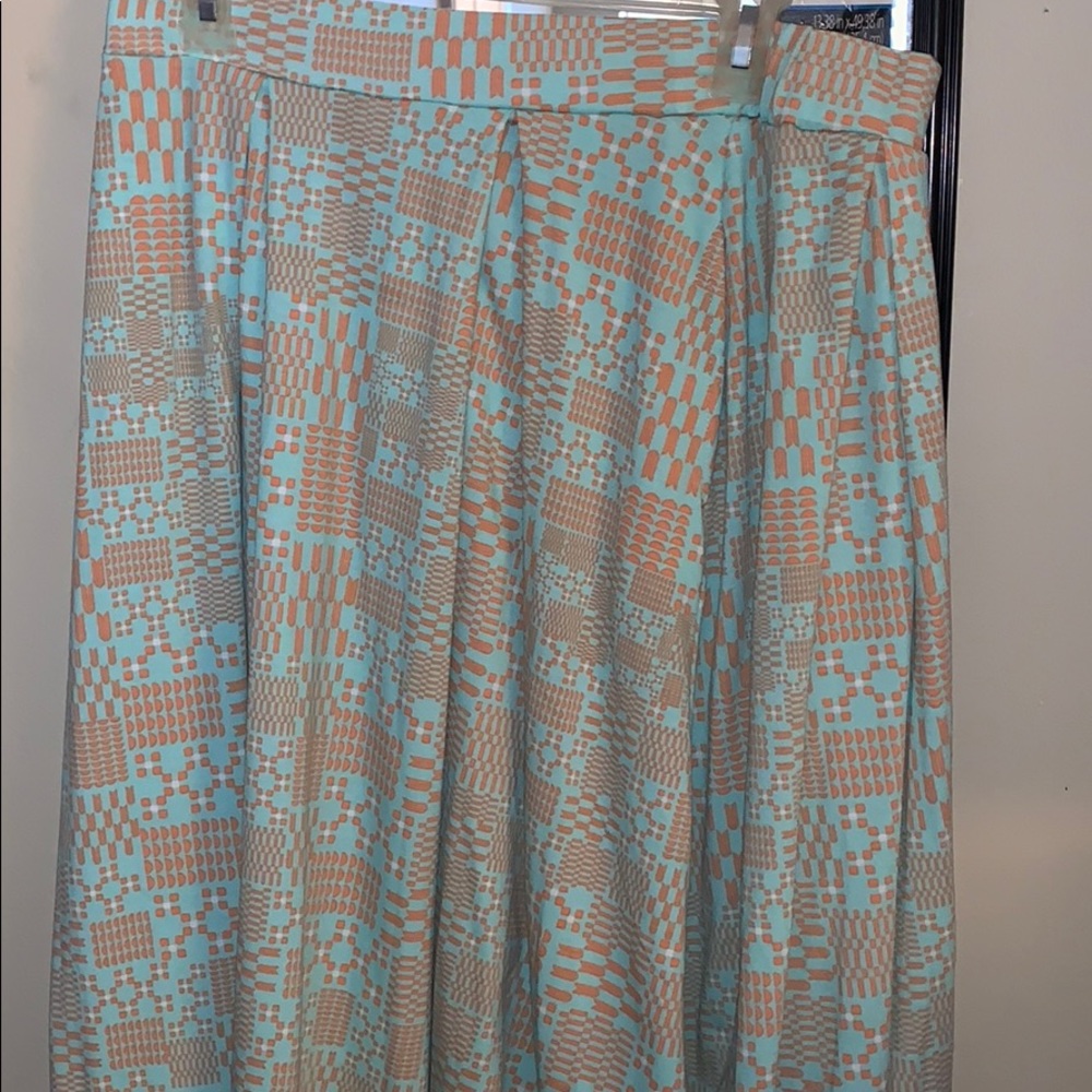 LulaRoe skirt. EUC